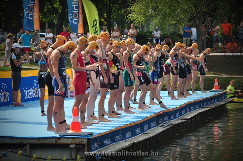 Sajtótájékoztató a 17. TVK Triatlon Nagyhétrol